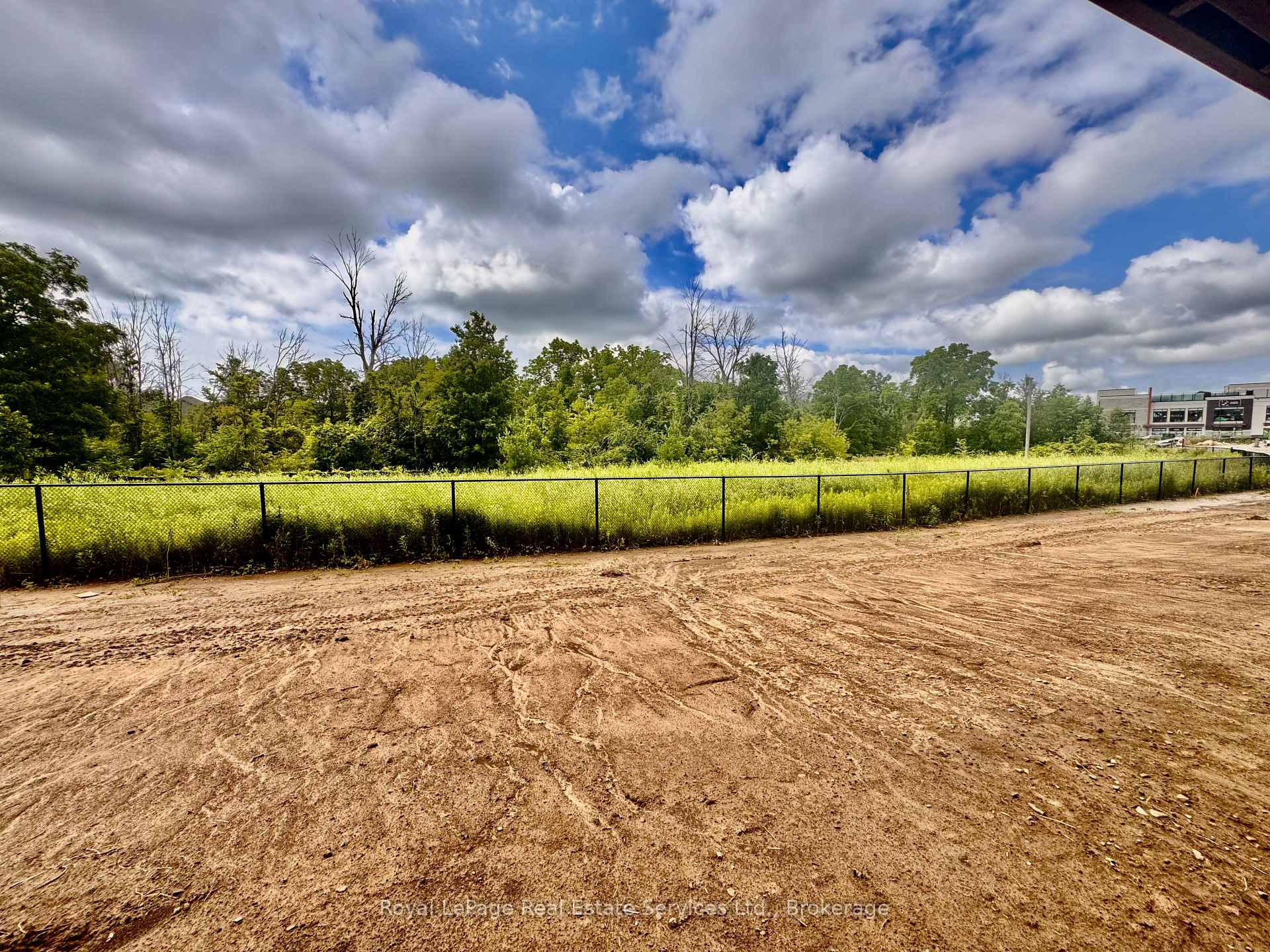 Photo 29 of 86 Valley Trail Place, Hamilton, Waterdown — HOMEH