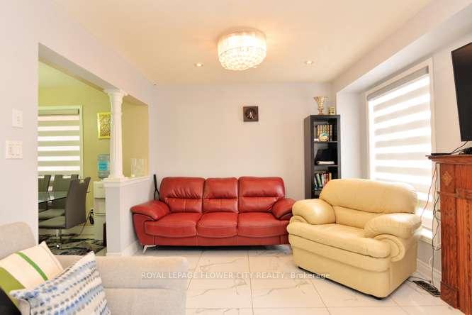 Photo 17 of 3388 Crimson King Circle, Mississauga, Lisgar — HOMEH