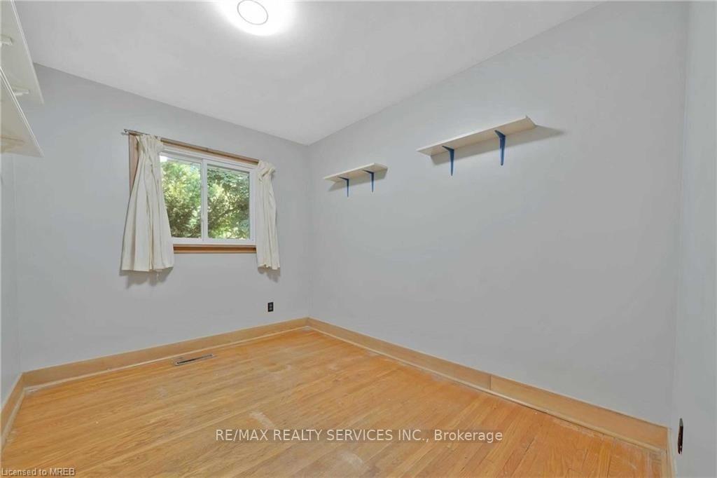 Photo 11 of 675 Inverness Avenue, Burlington, LaSalle — HOMEH