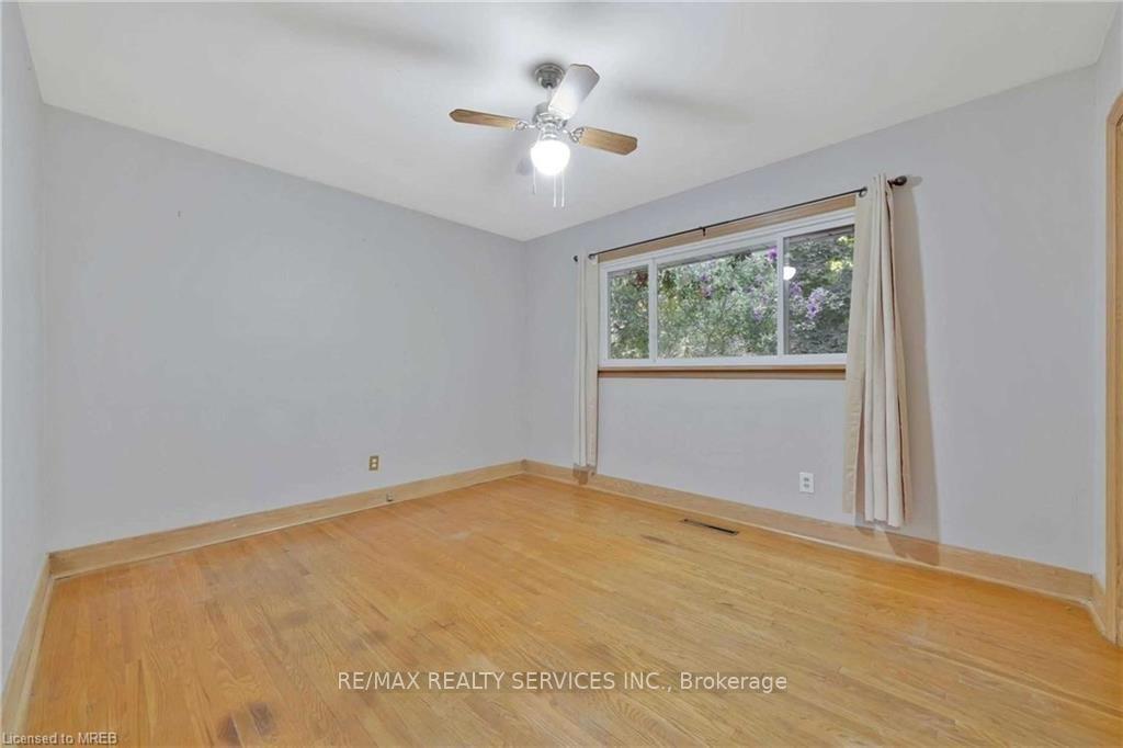 Photo 9 of 675 Inverness Avenue, Burlington, LaSalle — HOMEH