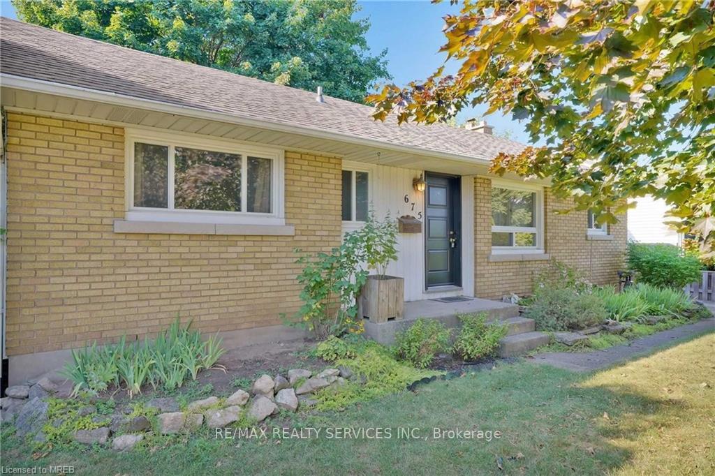 Photo 1 of 675 Inverness Avenue, Burlington, LaSalle — HOMEH