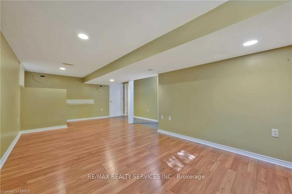Photo 14 of 675 Inverness Avenue, Burlington, LaSalle — HOMEH