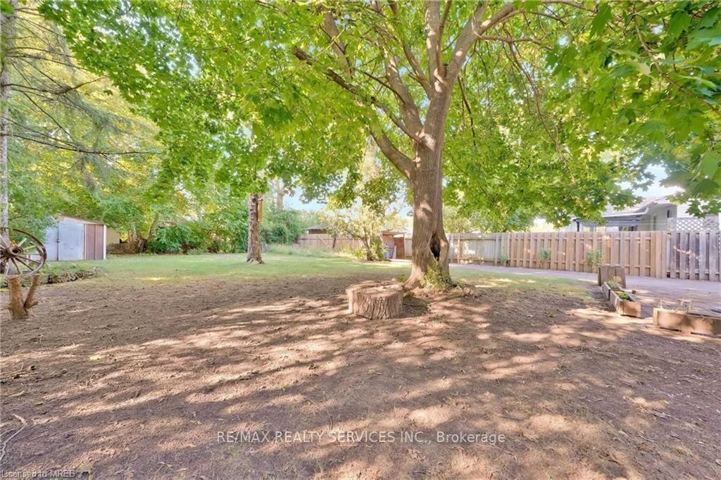 Photo 17 of 675 Inverness Avenue, Burlington, LaSalle — HOMEH