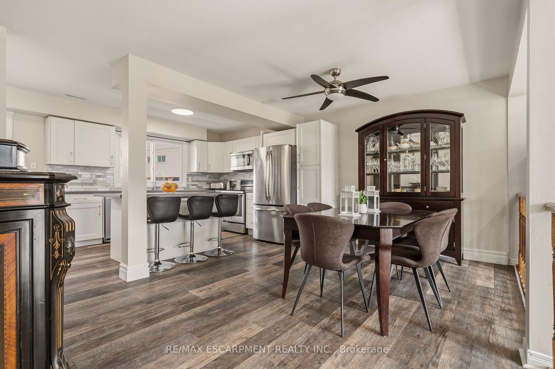 Photo 7 of Unit 6, 23 Watsons Lane, Hamilton, Dundas — HOMEH