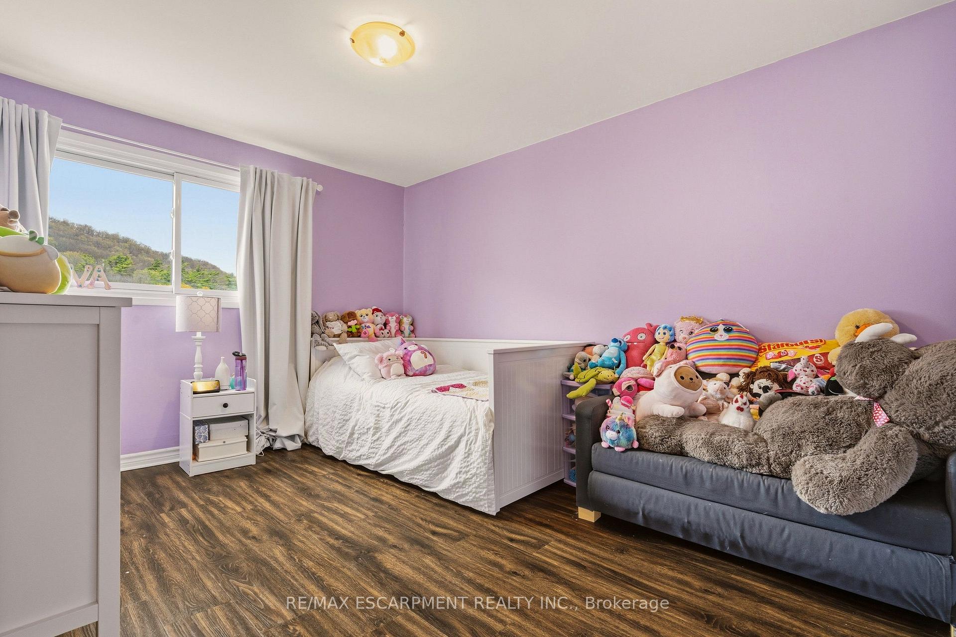 Photo 25 of Unit 6, 23 Watsons Lane, Hamilton, Dundas — HOMEH