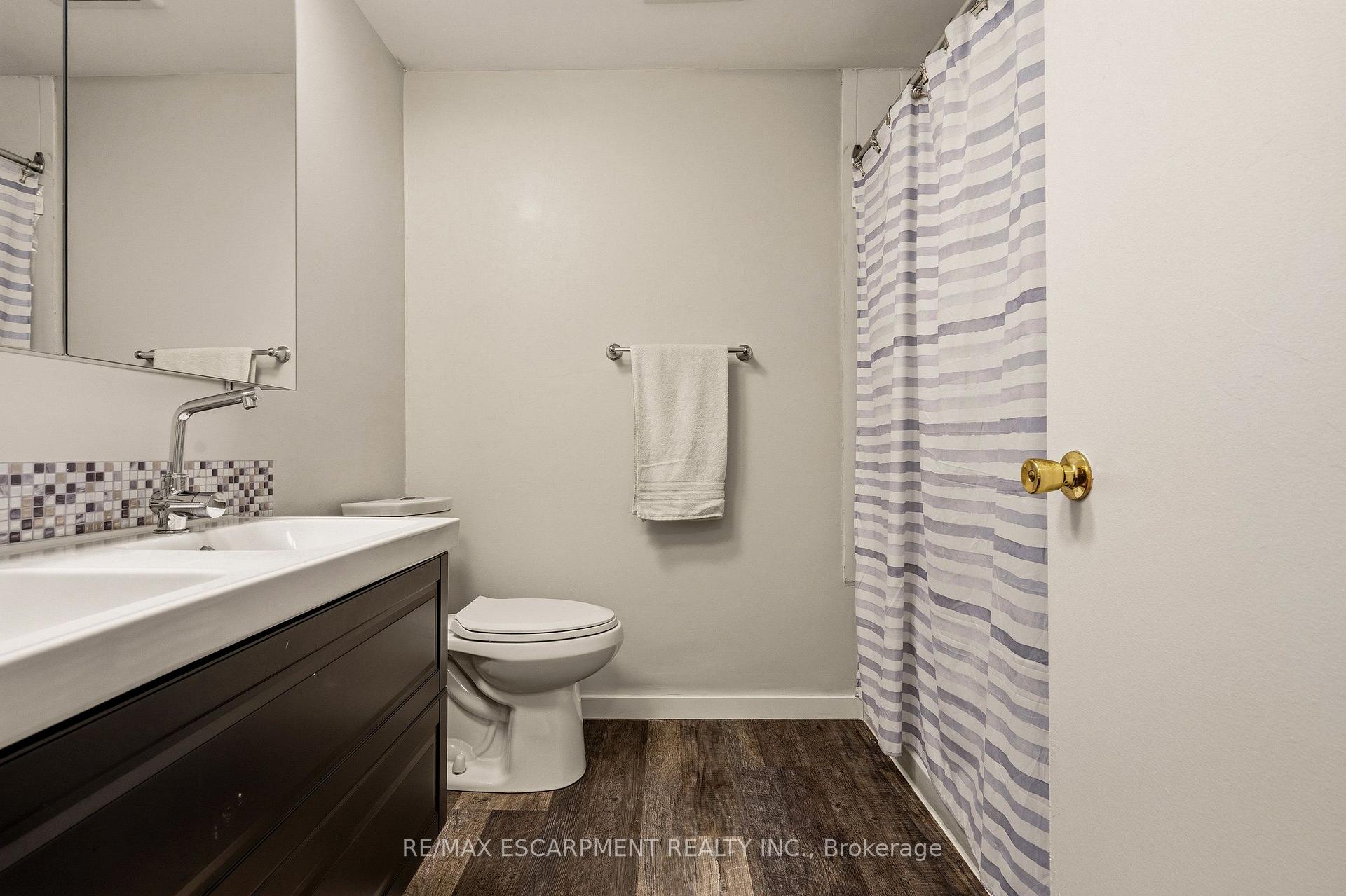 Photo 28 of Unit 6, 23 Watsons Lane, Hamilton, Dundas — HOMEH
