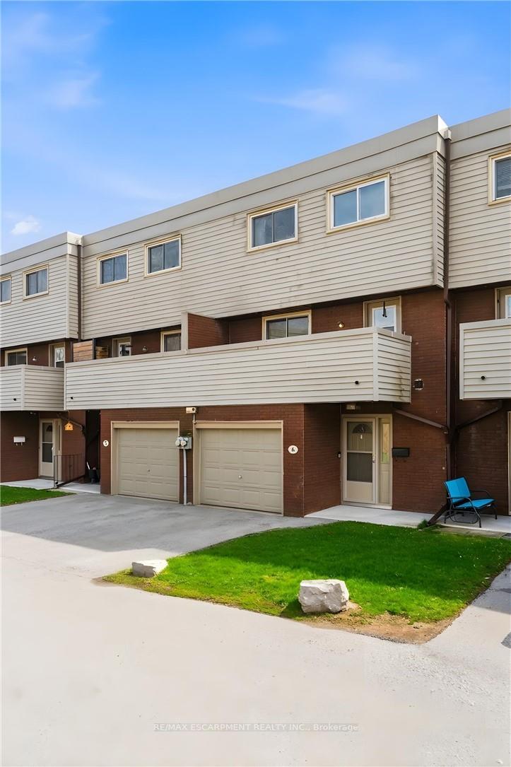 Photo 41 of Unit 6, 23 Watsons Lane, Hamilton, Dundas — HOMEH