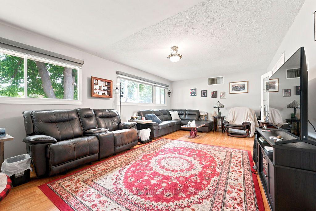 Photo 16 of 23 Newton Crescent, Deep River, Deep River — HOMEH