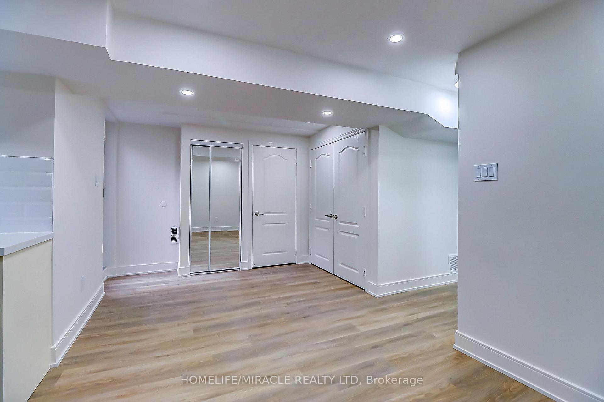 Photo 6 of 6892 Postmaster Ridge, Mississauga, Meadowvale Village — HOMEH