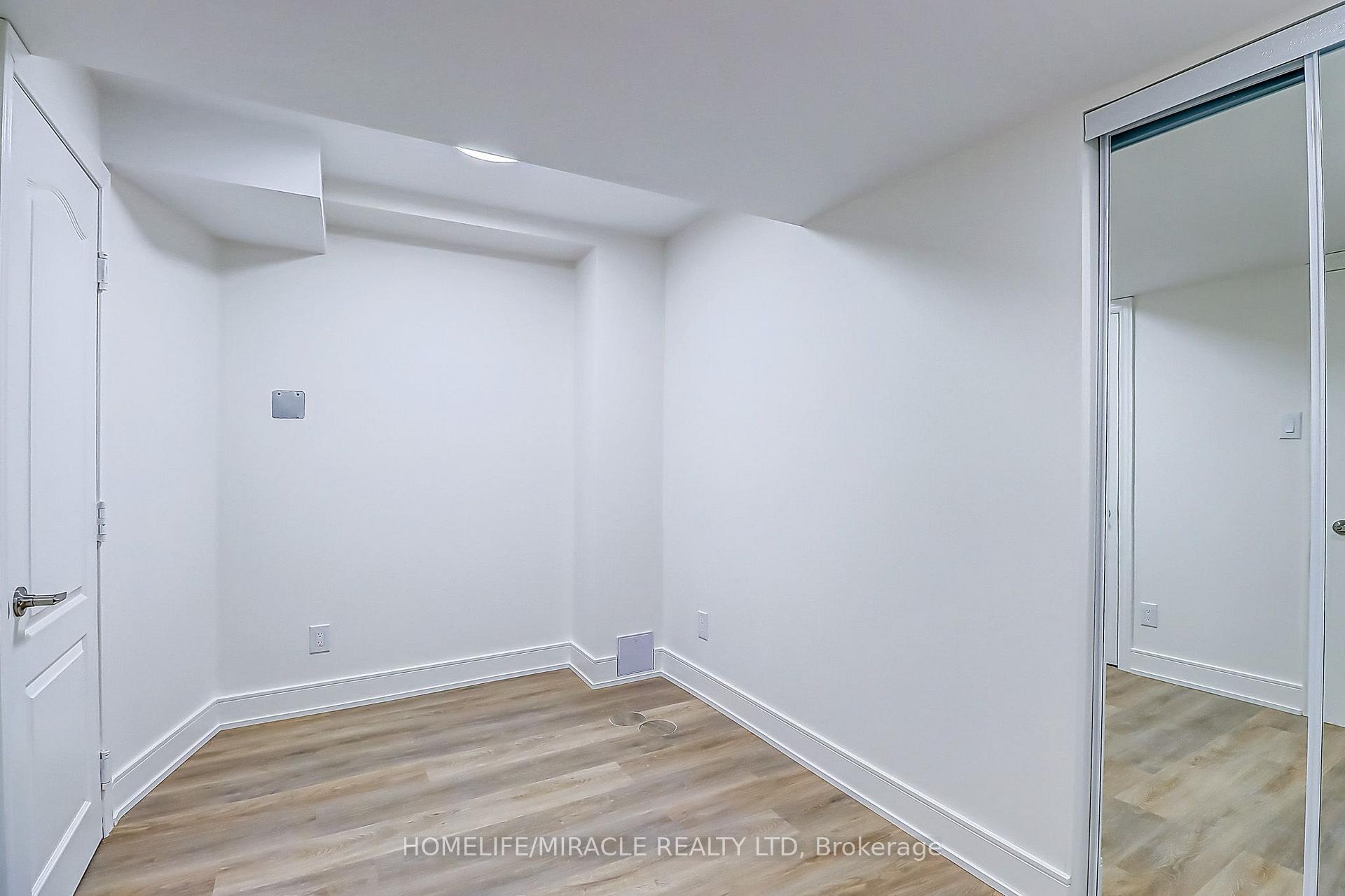 Photo 8 of 6892 Postmaster Ridge, Mississauga, Meadowvale Village — HOMEH