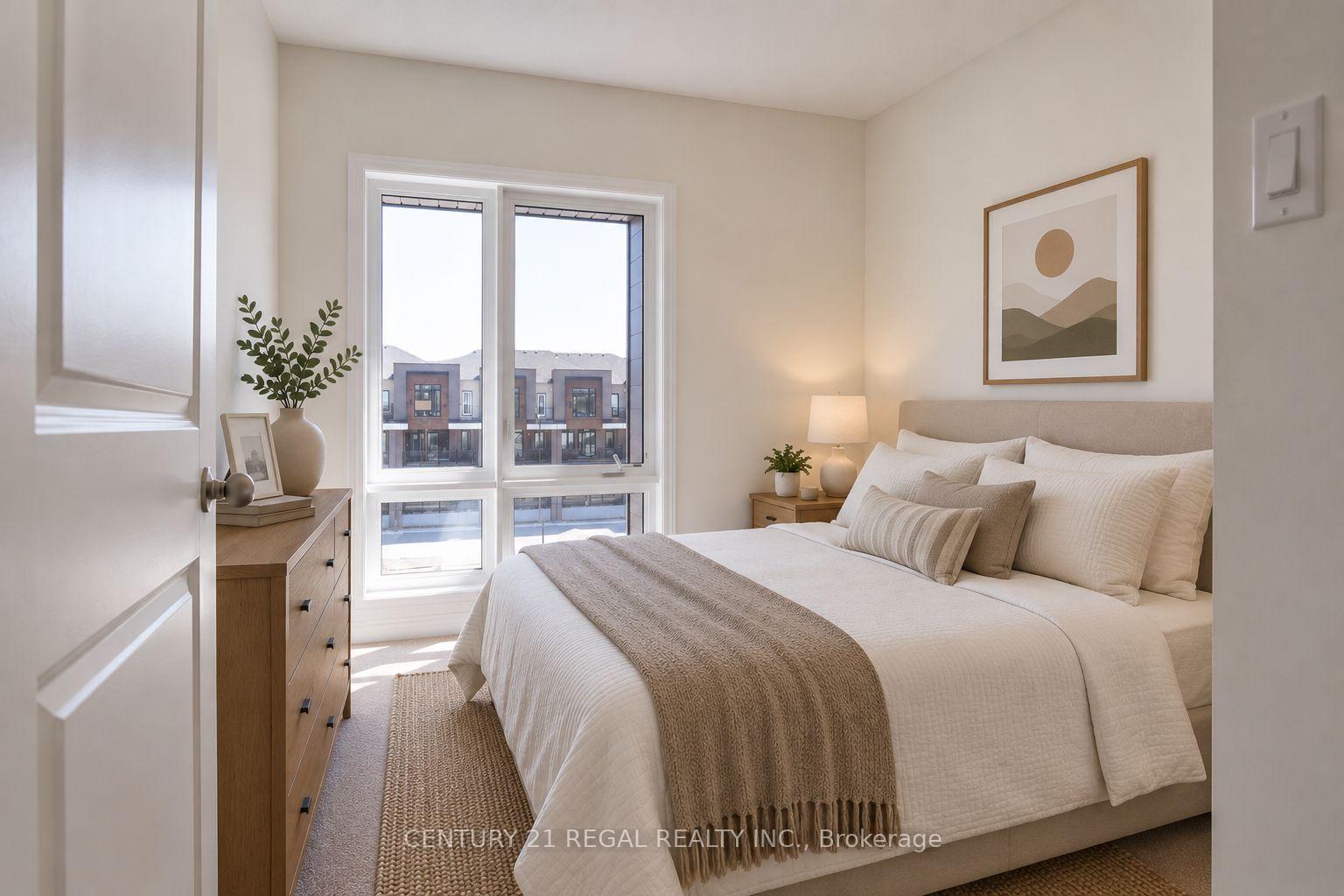 Photo 15 of 30 Gunton Street, Aurora, Bayview Northeast — HOMEH