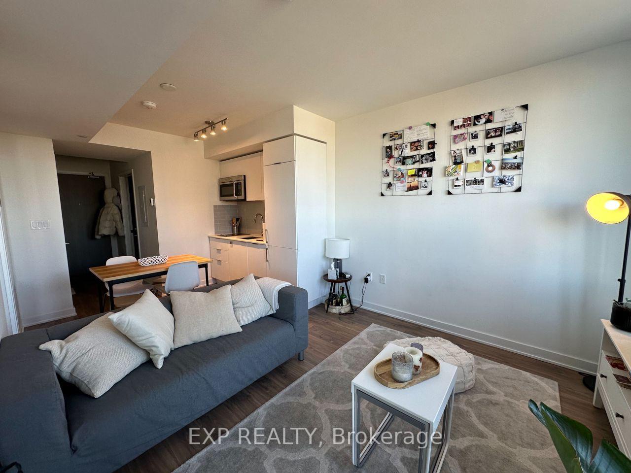 Photo 6 of Unit 512, 27 Bathurst Street, Toronto, Waterfront Communities — HOMEH