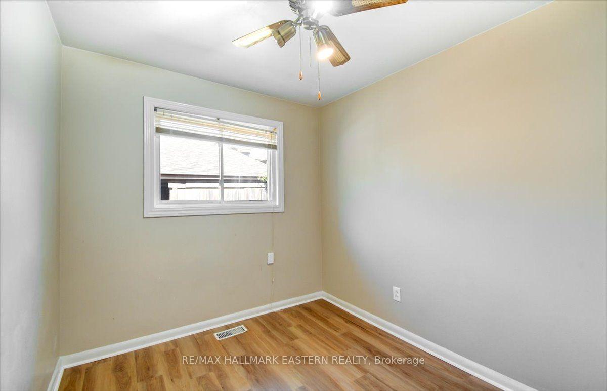 Photo 15 of 1194 Milburn Street, Peterborough, Northcrest Ward 5 — HOMEH