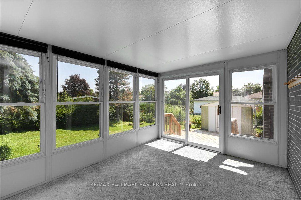 Photo 20 of 1194 Milburn Street, Peterborough, Northcrest Ward 5 — HOMEH