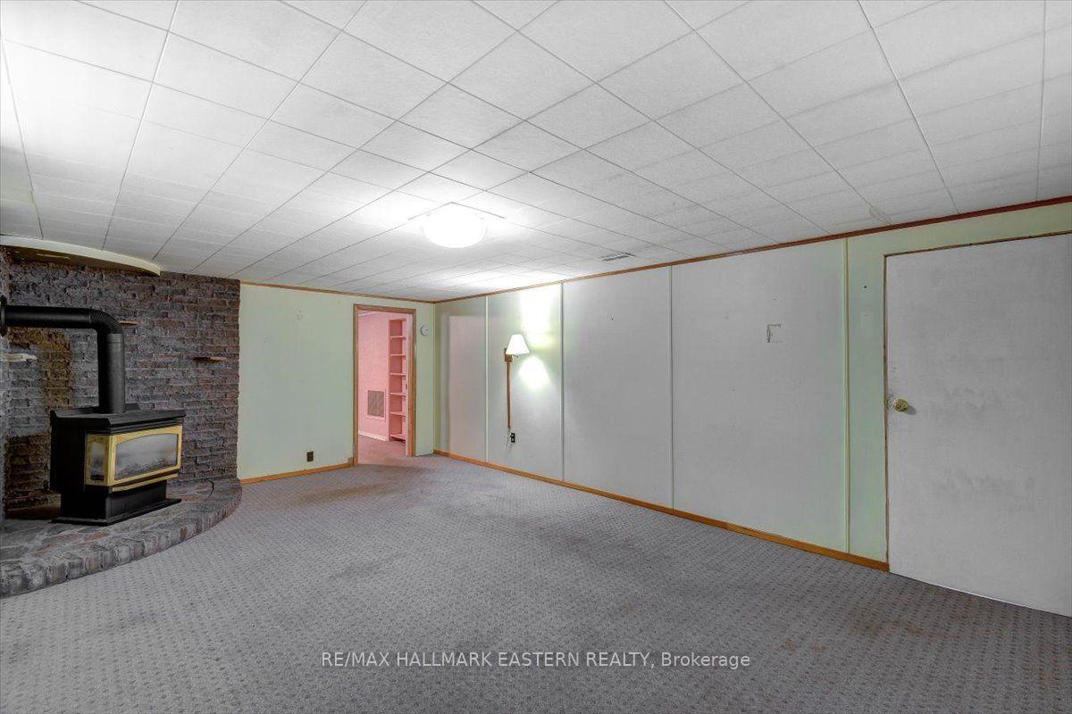 Photo 26 of 1194 Milburn Street, Peterborough, Northcrest Ward 5 — HOMEH