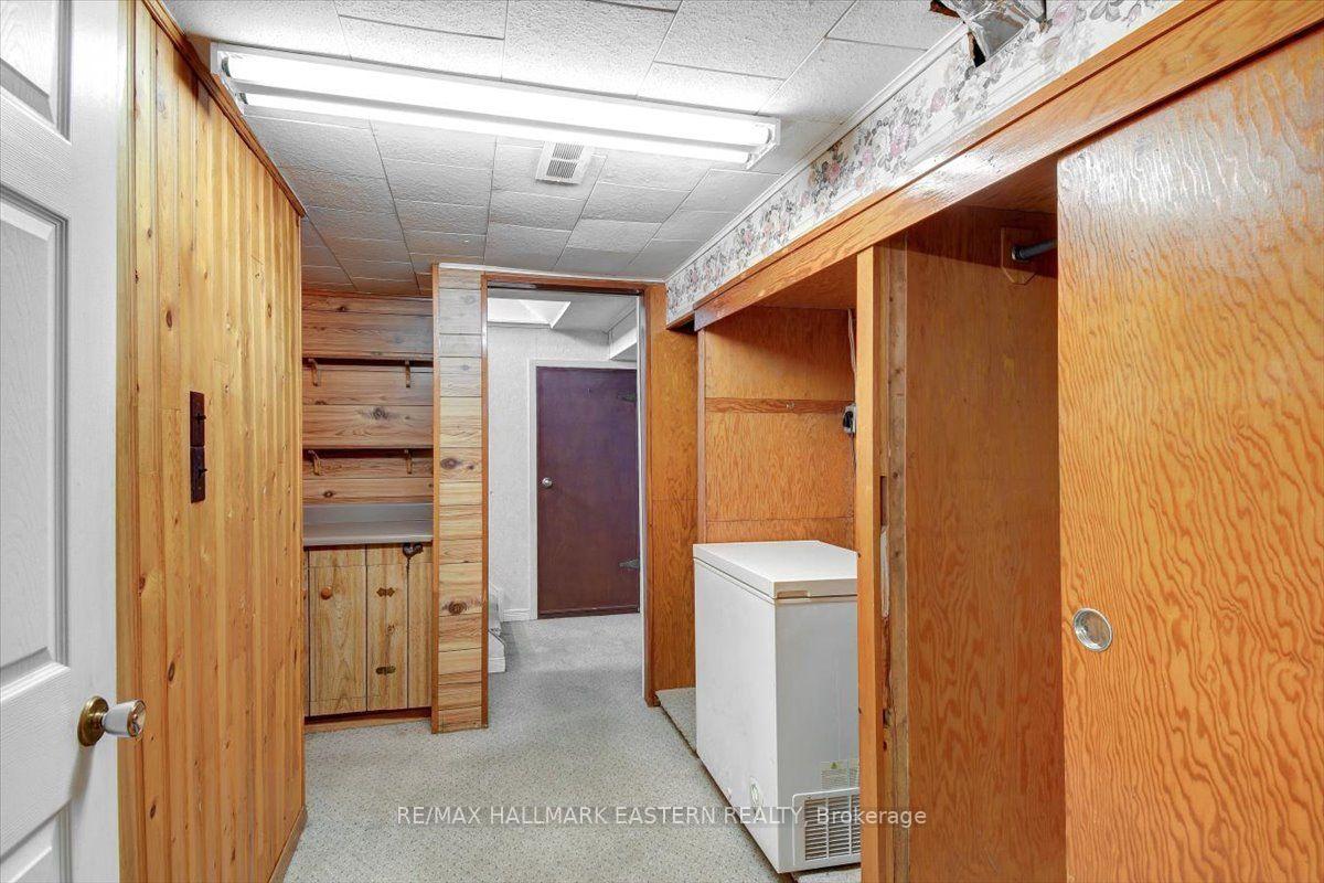 Photo 32 of 1194 Milburn Street, Peterborough, Northcrest Ward 5 — HOMEH