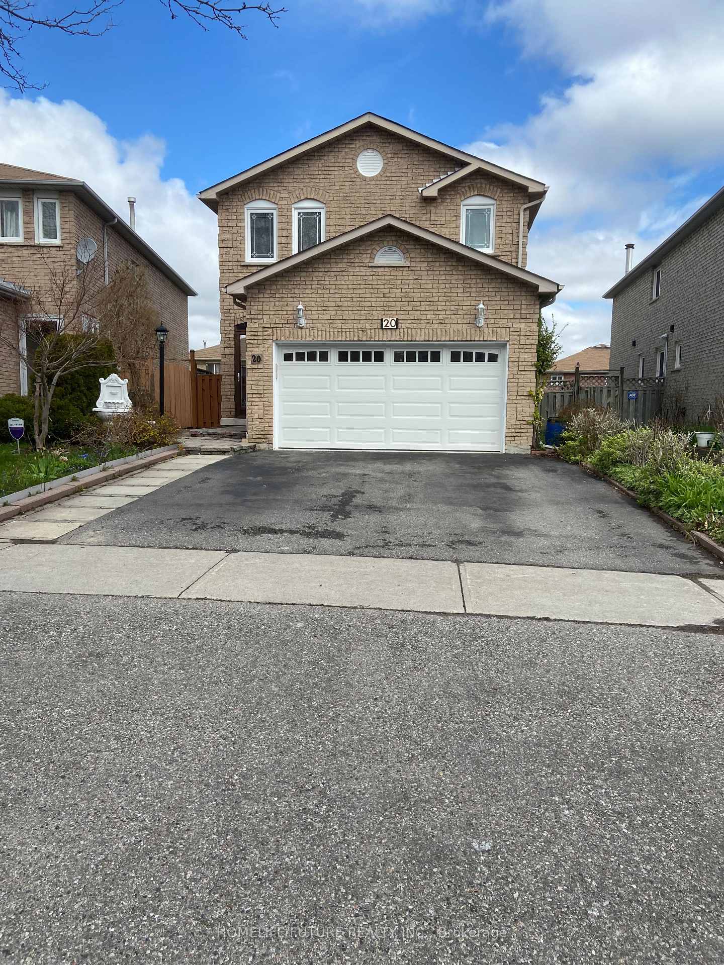 Front of Unit Main & 2nd Flr, 20 Goodall Drive