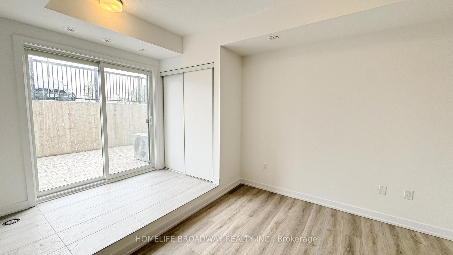 Photo 2 of Unit P9, 25 Palace Street, Kitchener, Laurentian Hills — HOMEH