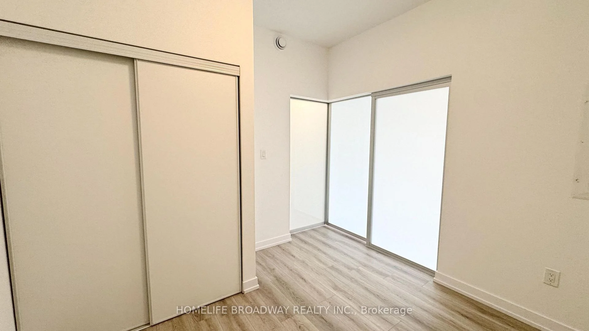 Photo 12 of Unit P9, 25 Palace Street, Kitchener, Laurentian Hills — HOMEH