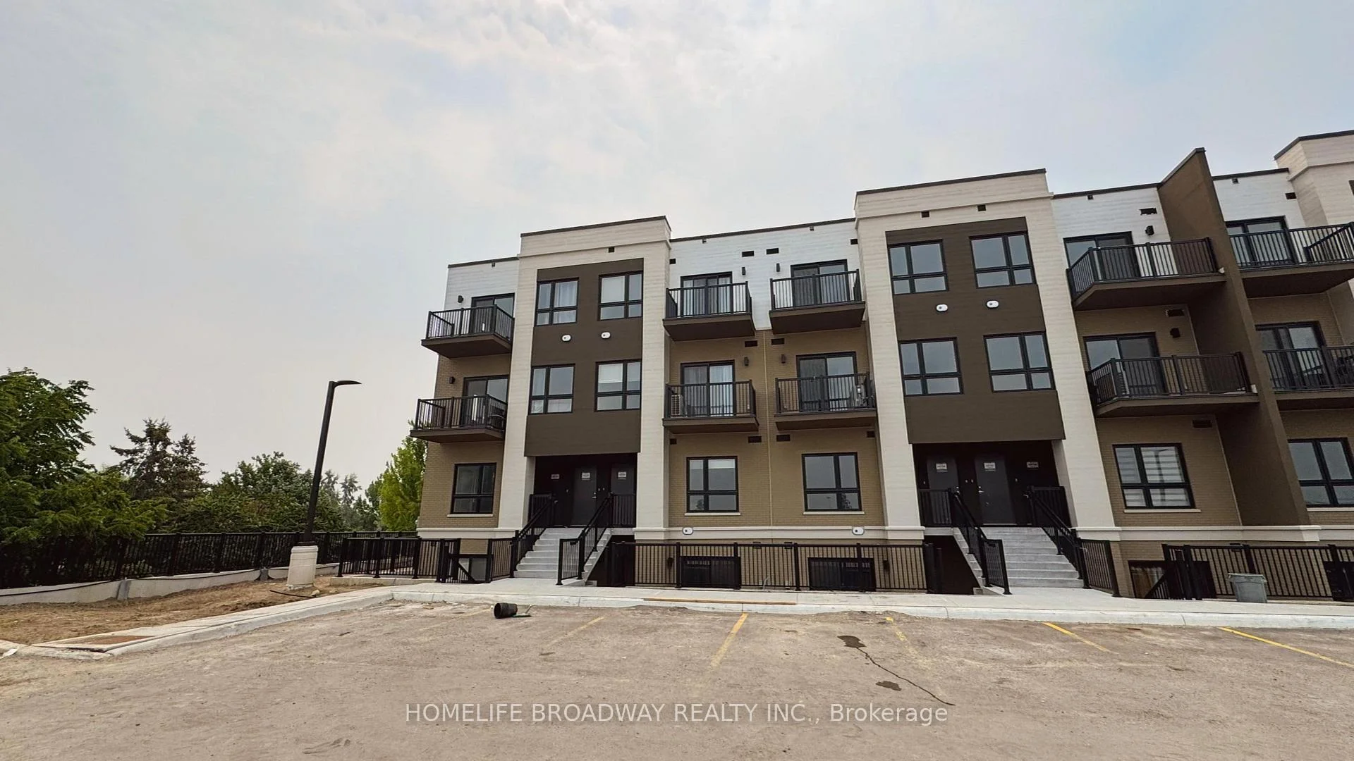 Photo 26 of Unit P9, 25 Palace Street, Kitchener, Laurentian Hills — HOMEH