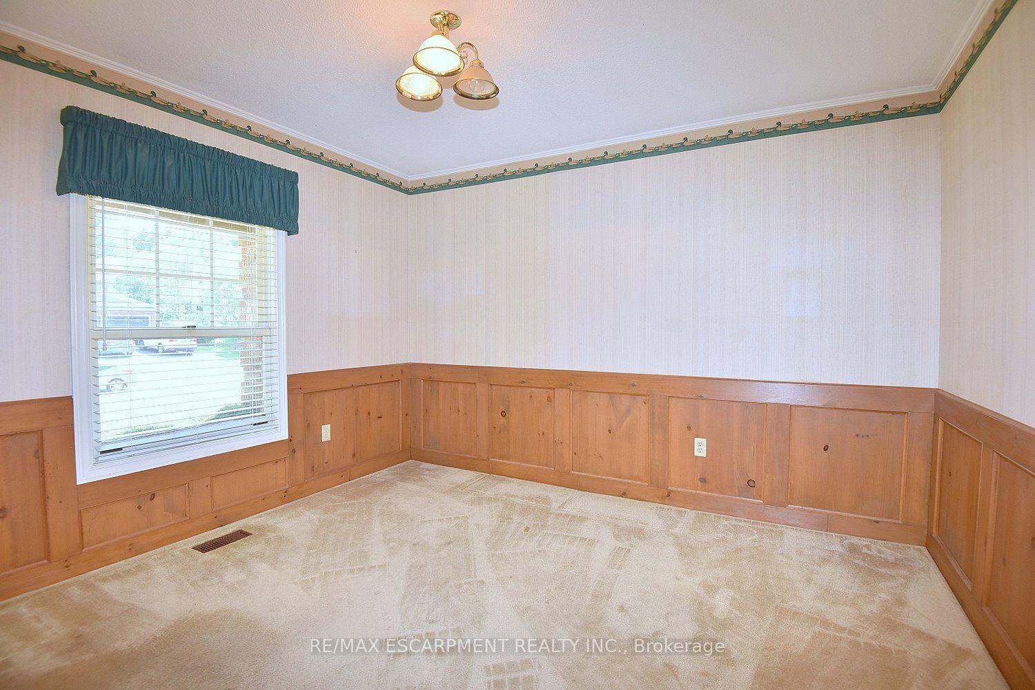 Photo 10 of 275 Woodland Drive, Hamilton, Ancaster — HOMEH