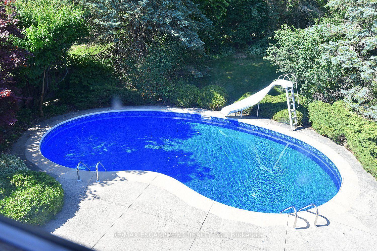 Photo 14 of 275 Woodland Drive, Hamilton, Ancaster — HOMEH