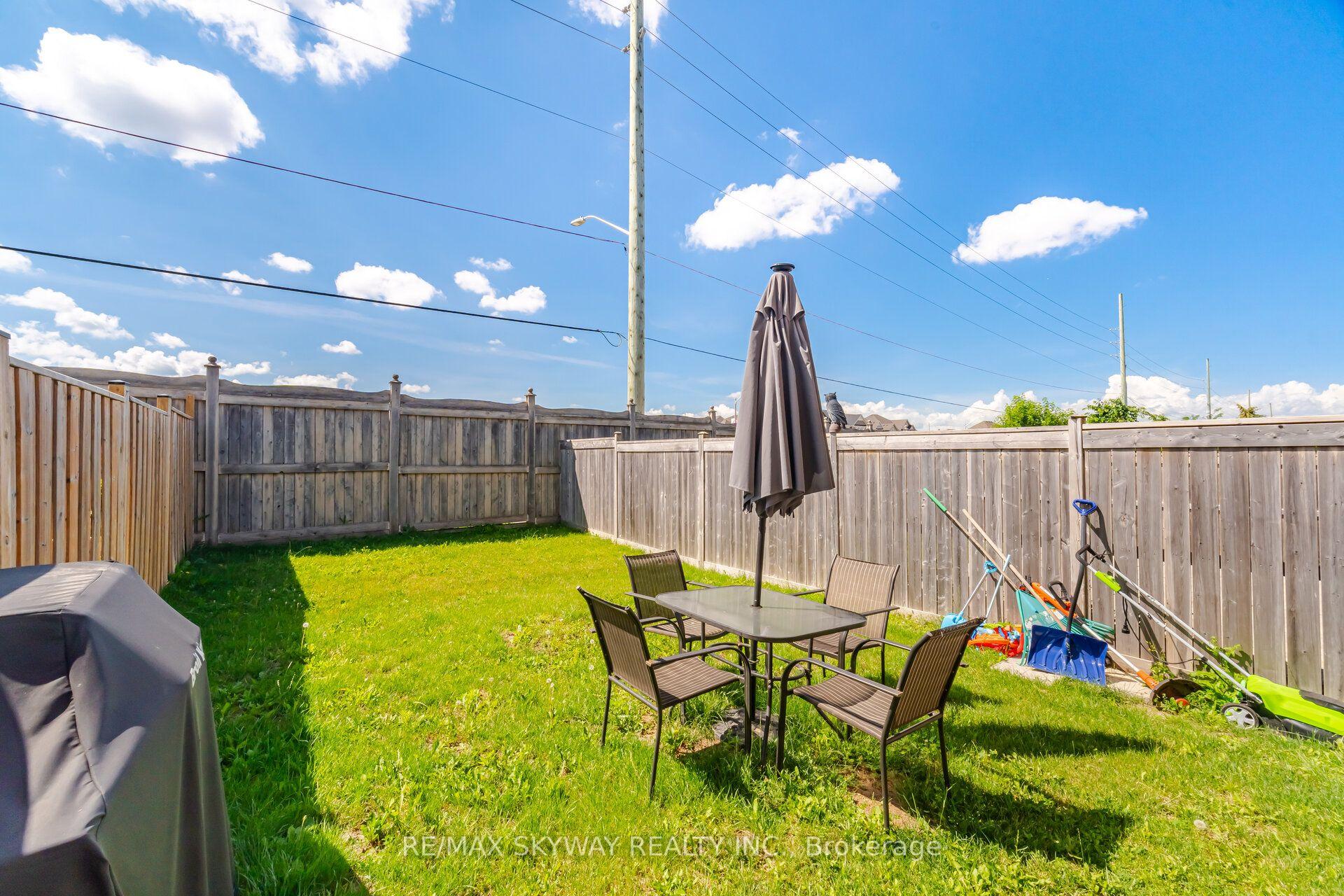 Photo 39 of 69 Nathan Crescent, Barrie, Painswick South — HOMEH