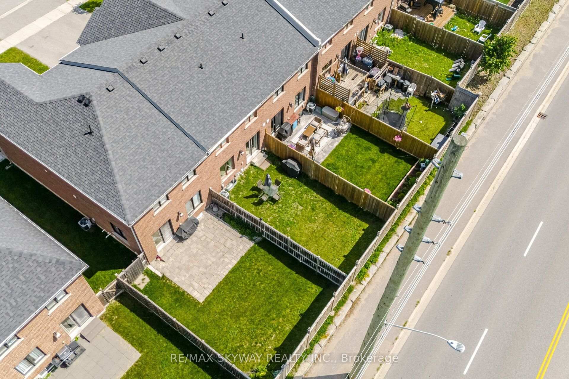 Photo 45 of 69 Nathan Crescent, Barrie, Painswick South — HOMEH