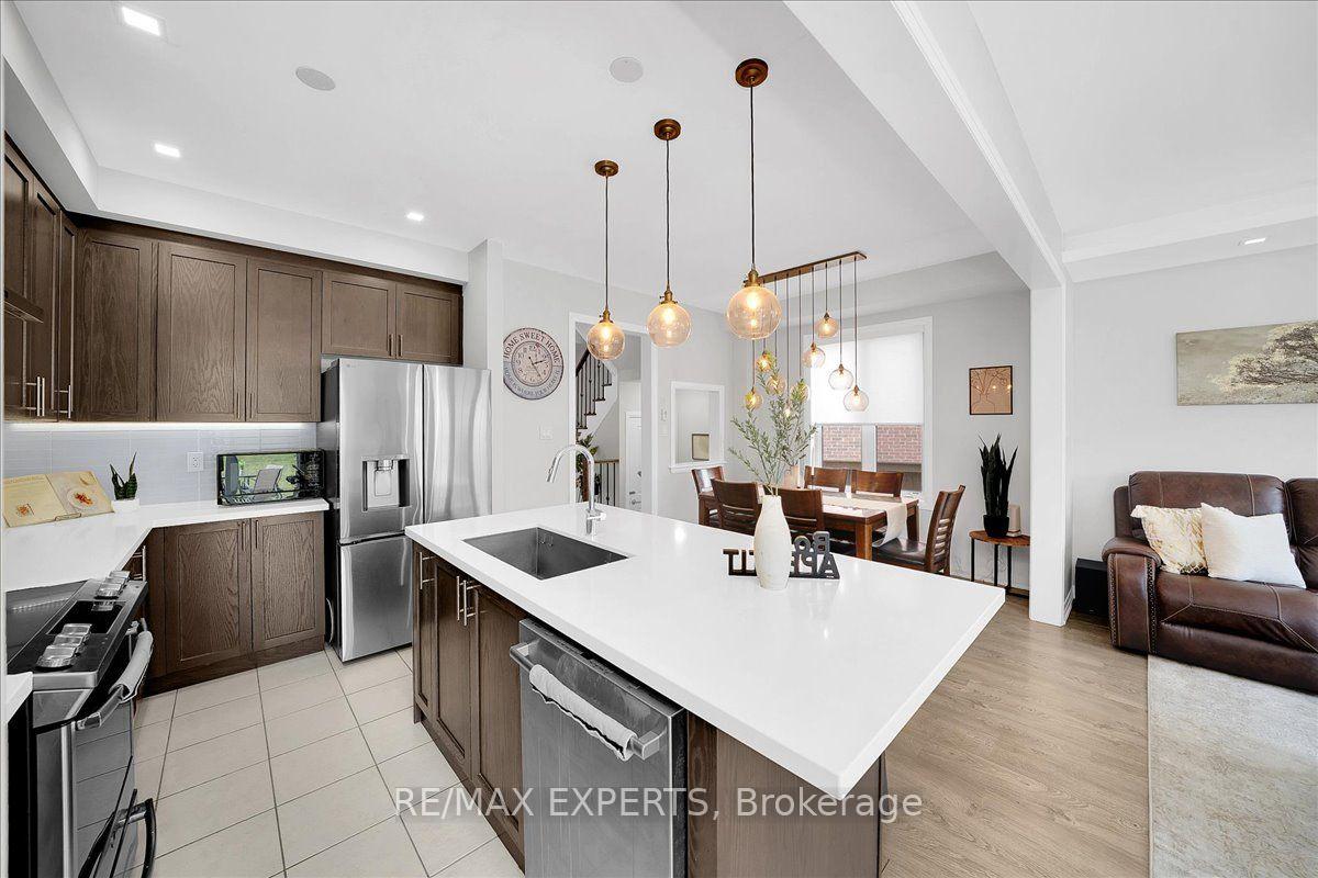 Photo 8 of 65 Casserley Crescent, New Tecumseth, Tottenham — HOMEH