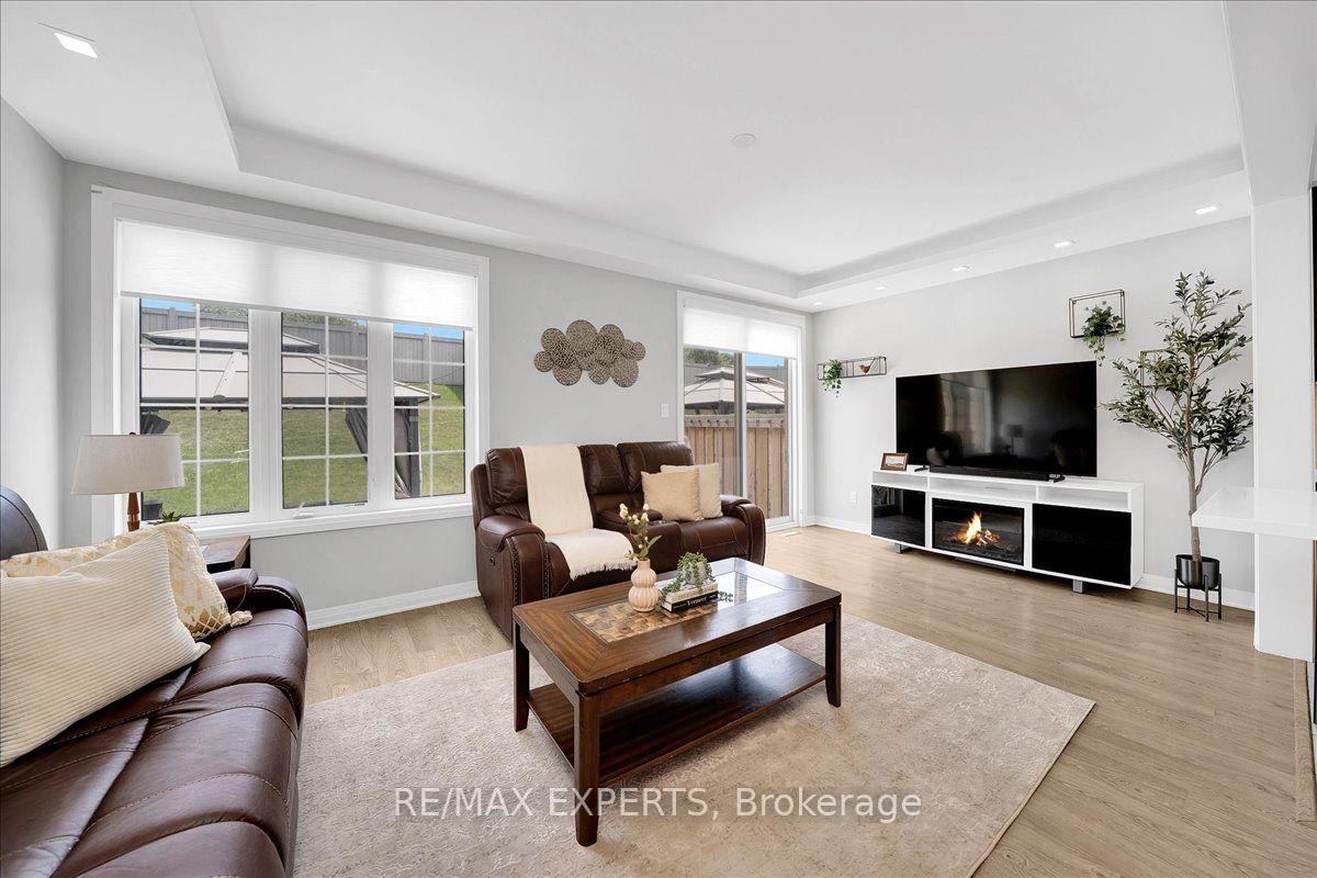 Photo 13 of 65 Casserley Crescent, New Tecumseth, Tottenham — HOMEH