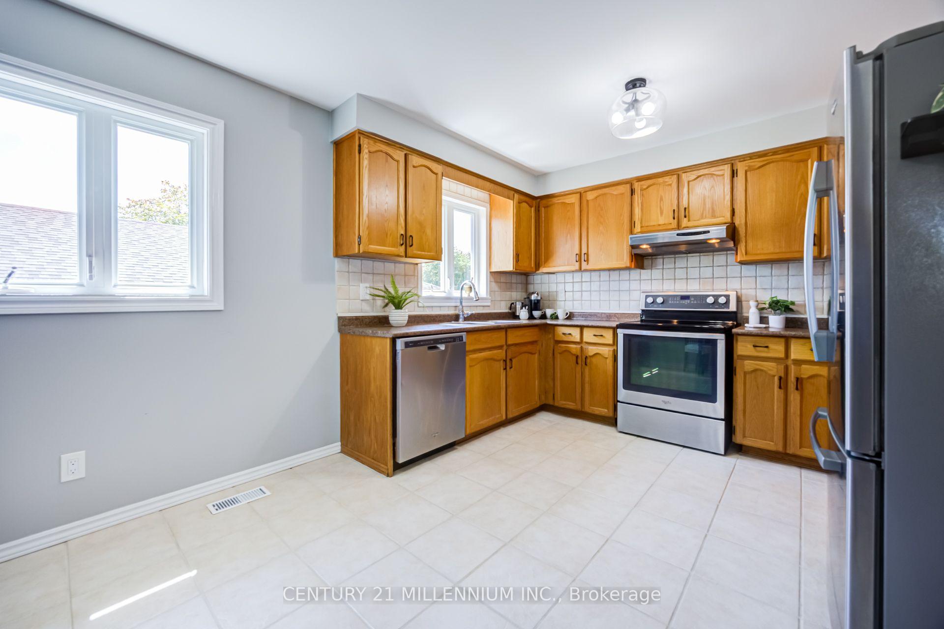 Photo 14 of 335 Bailey Drive, Orangeville — HOMEH