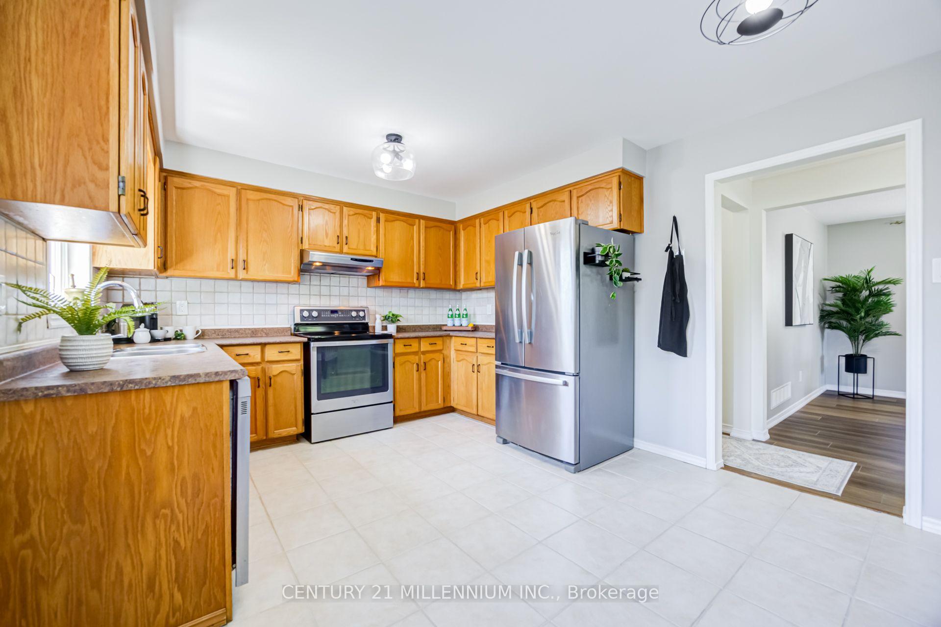 Photo 16 of 335 Bailey Drive, Orangeville — HOMEH