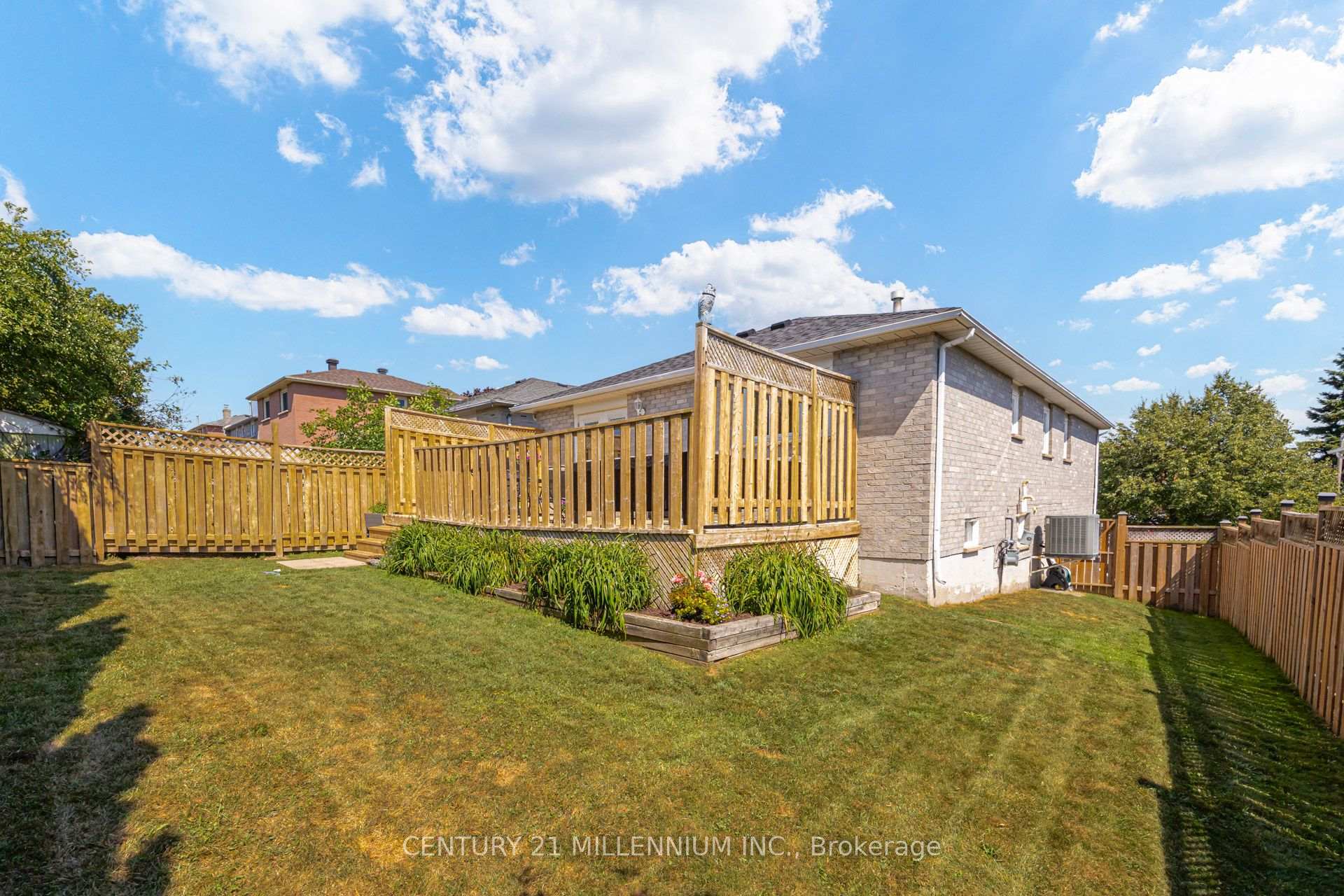 Photo 42 of 335 Bailey Drive, Orangeville — HOMEH