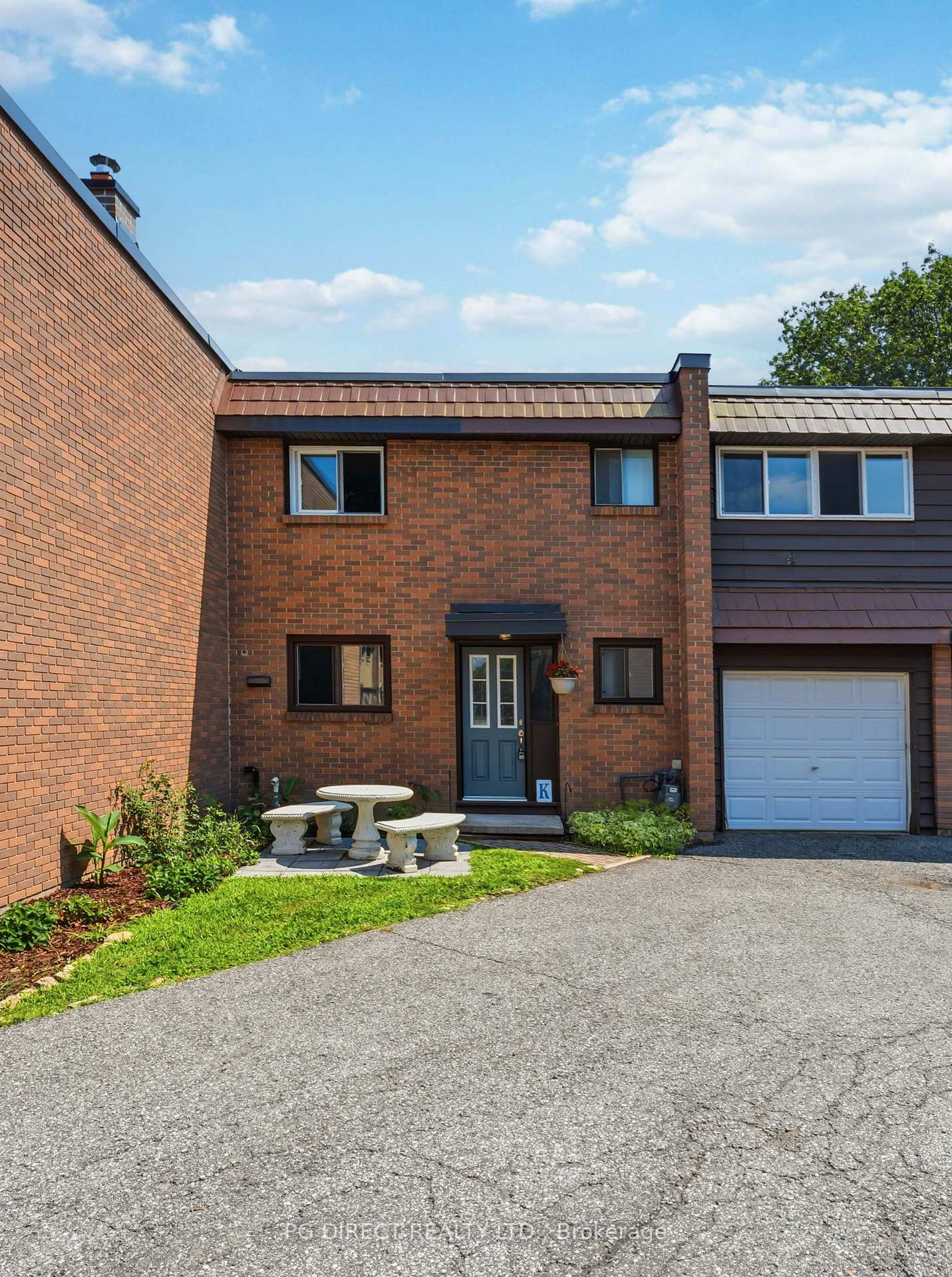Photo 2 of 3K Arnold Drive, Ottawa, Arbeatha Park — HOMEH