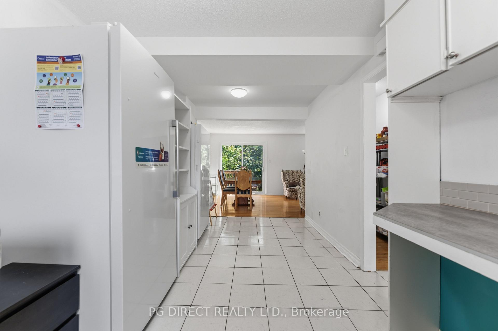 Photo 5 of 3K Arnold Drive, Ottawa, Arbeatha Park — HOMEH