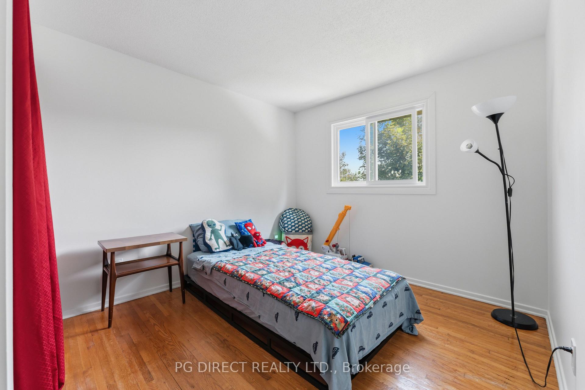 Photo 16 of 3K Arnold Drive, Ottawa, Arbeatha Park — HOMEH