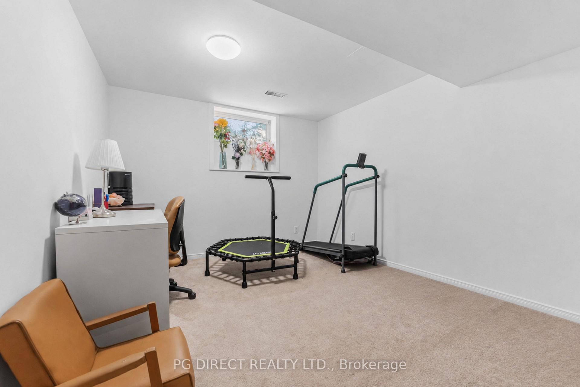 Photo 20 of 3K Arnold Drive, Ottawa, Arbeatha Park — HOMEH