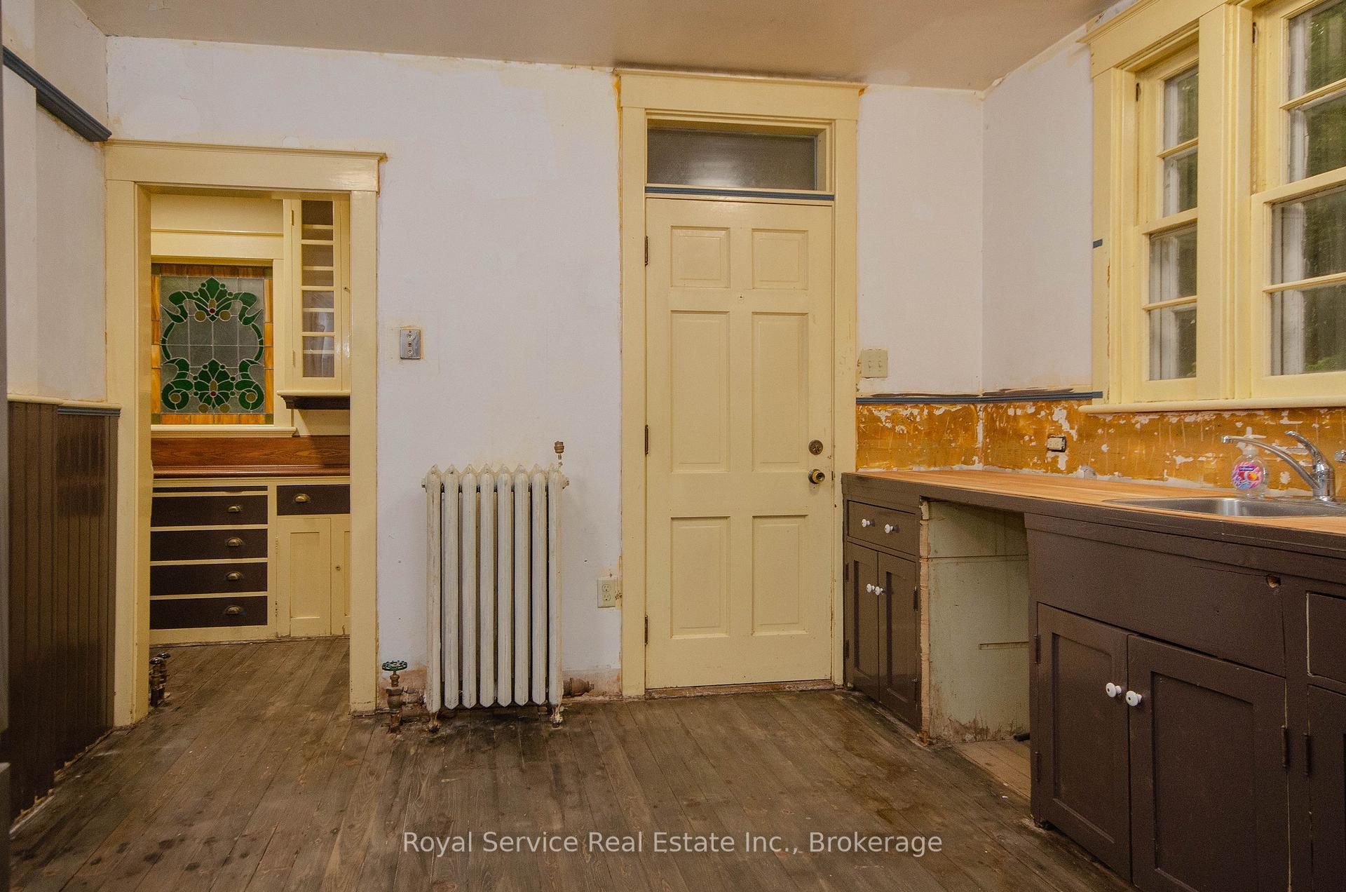 Photo 14 of 52 King Street, Port Hope — HOMEH