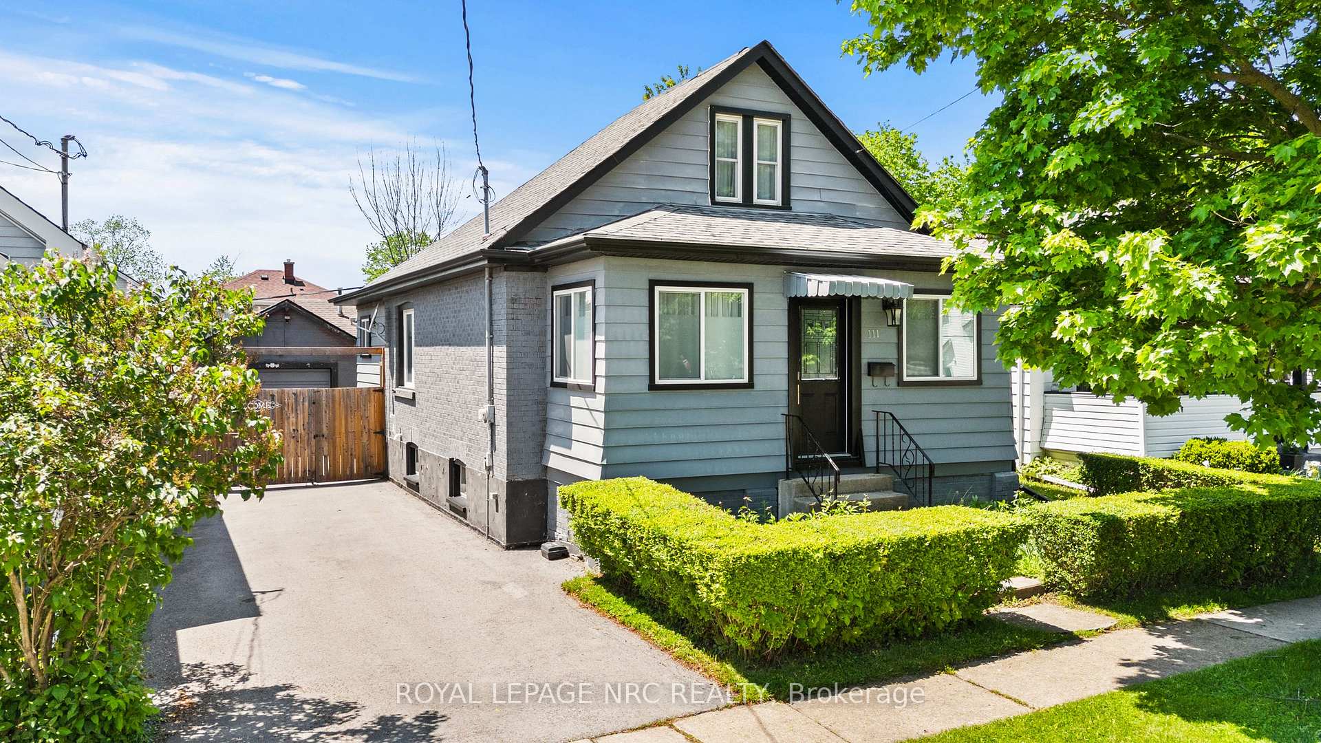 Photo 2 of 111 Morton Street, Thorold, Allanburg/Thorold South — HOMEH