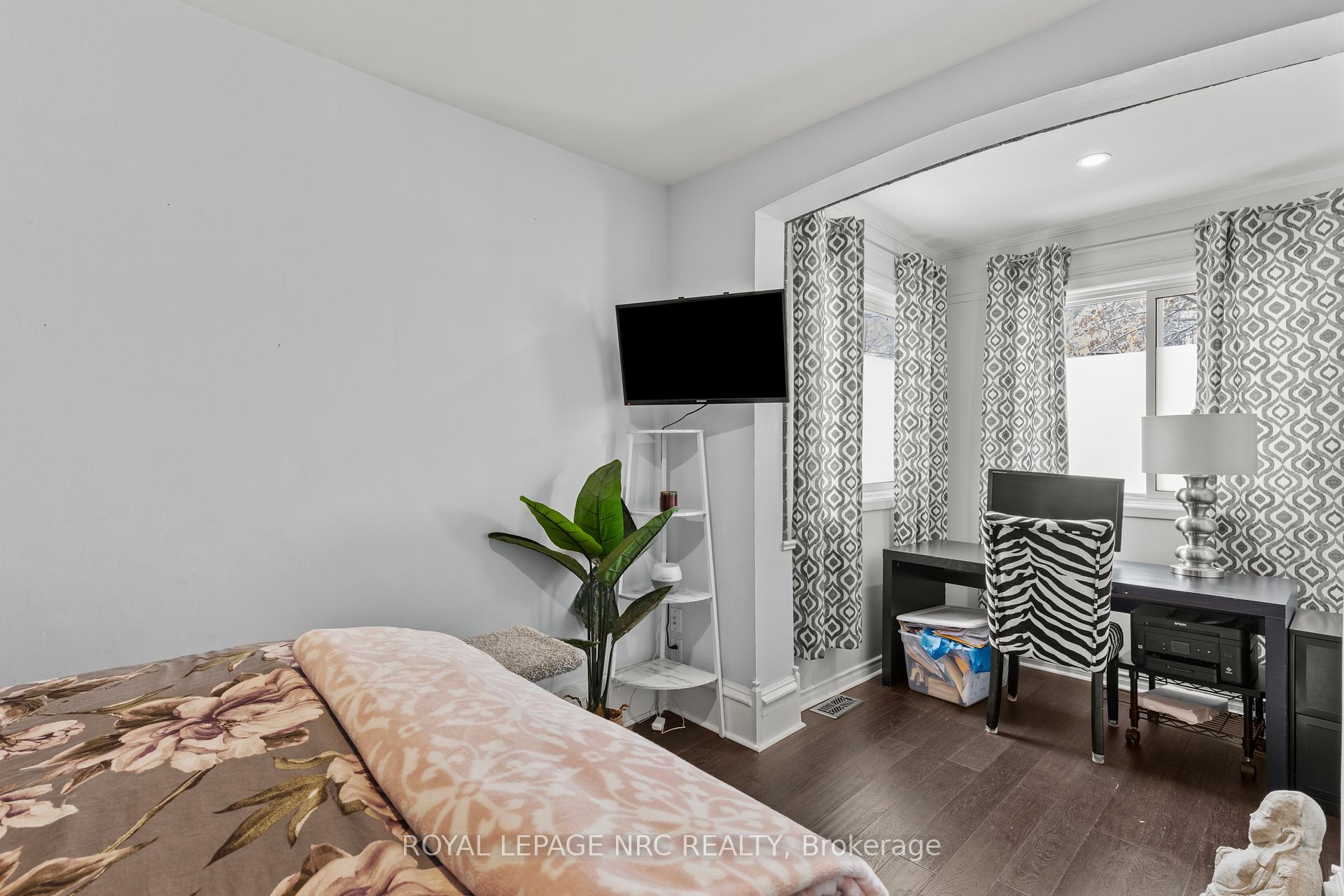 Photo 19 of 111 Morton Street, Thorold, Allanburg/Thorold South — HOMEH