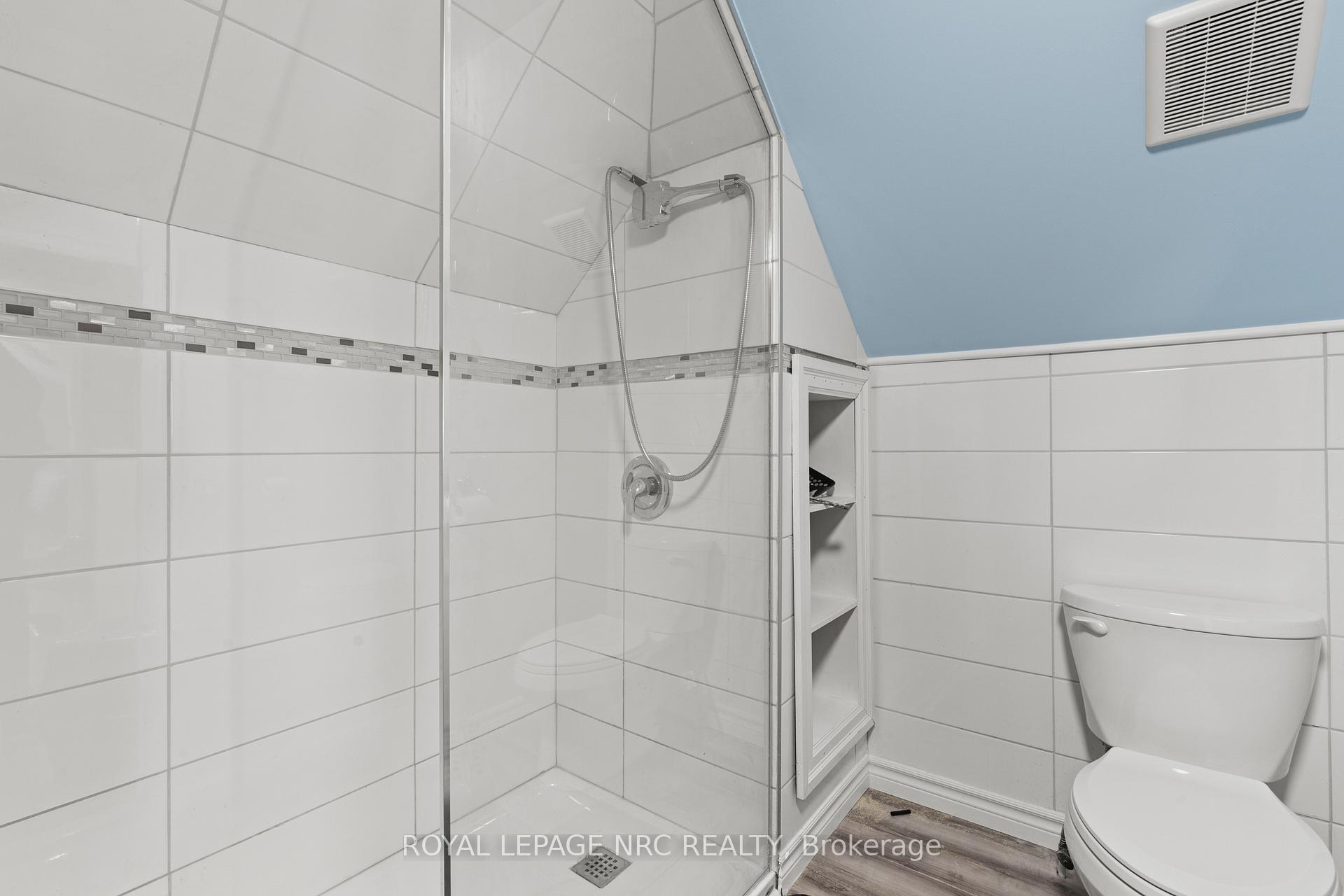 Photo 28 of 111 Morton Street, Thorold, Allanburg/Thorold South — HOMEH