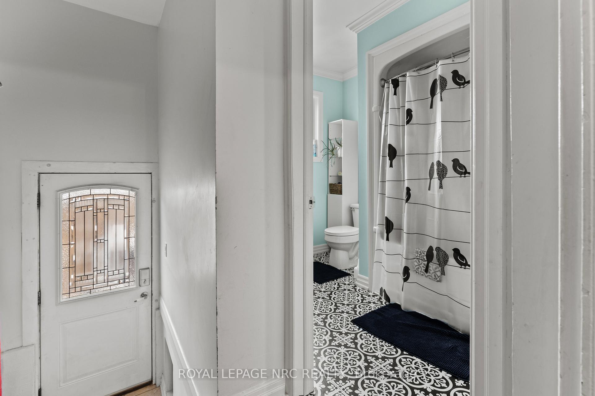 Photo 29 of 111 Morton Street, Thorold, Allanburg/Thorold South — HOMEH