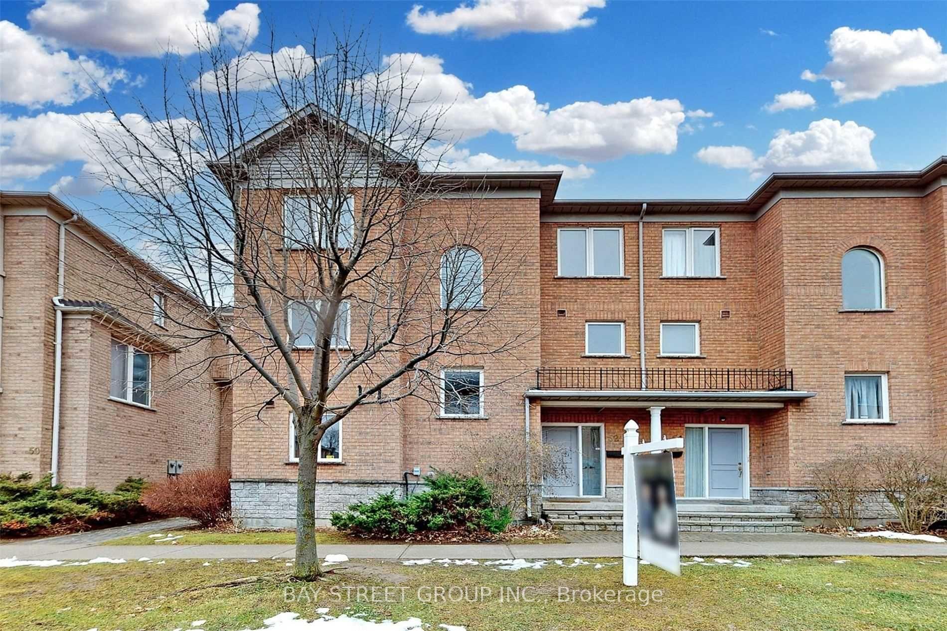 Photo 1 of 52 Leitchcroft Crescent, Markham, Commerce Valley — HOMEH