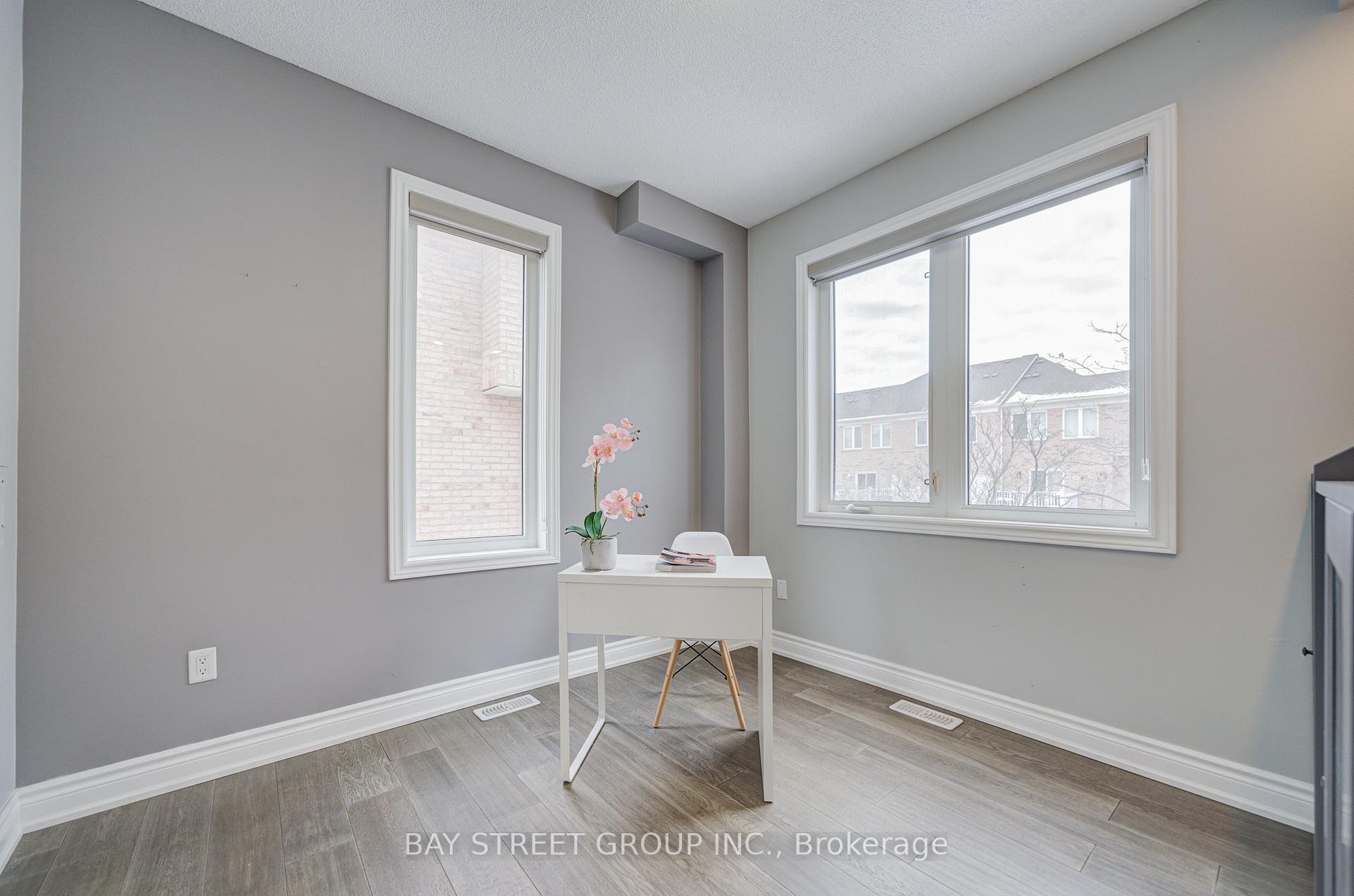 Photo 23 of 52 Leitchcroft Crescent, Markham, Commerce Valley — HOMEH