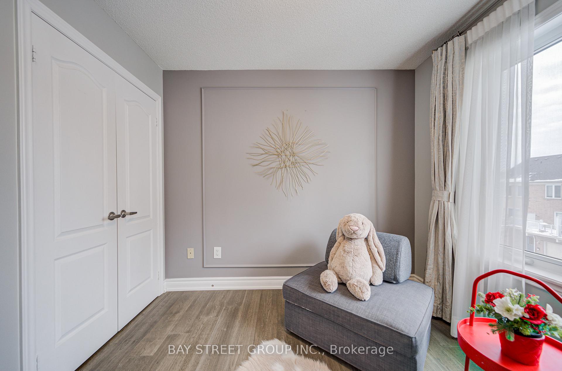Photo 32 of 52 Leitchcroft Crescent, Markham, Commerce Valley — HOMEH