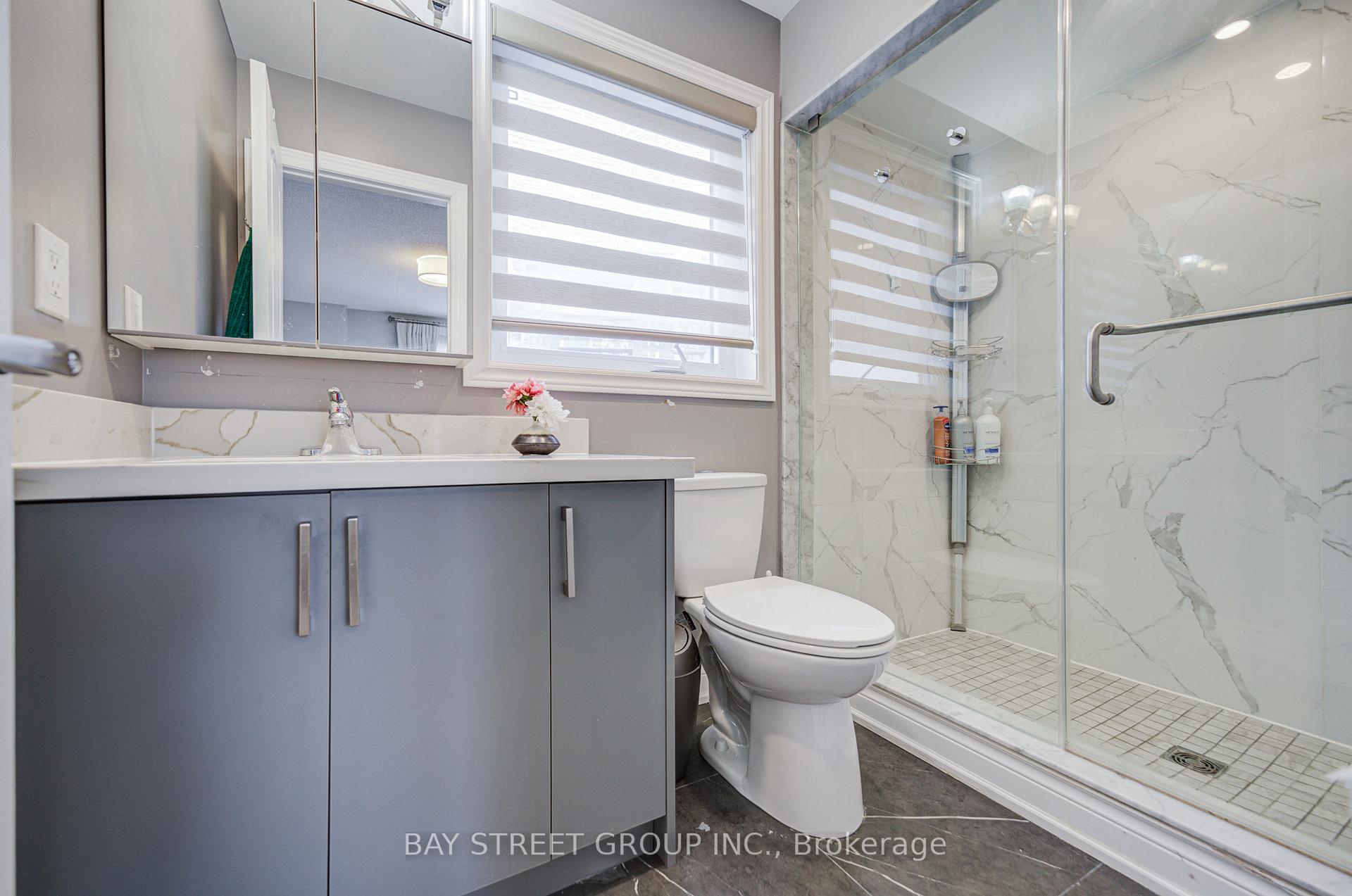 Photo 39 of 52 Leitchcroft Crescent, Markham, Commerce Valley — HOMEH