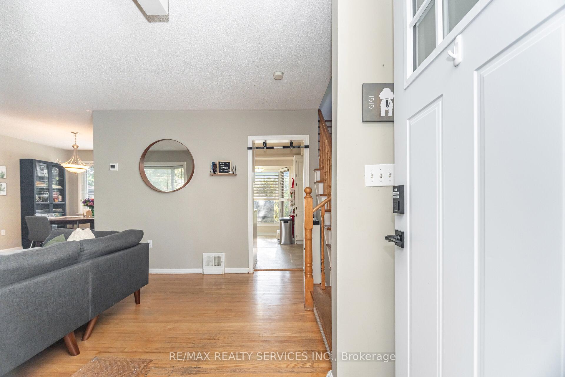 Photo 8 of 85 Eldomar Avenue, Brampton, Brampton East — HOMEH