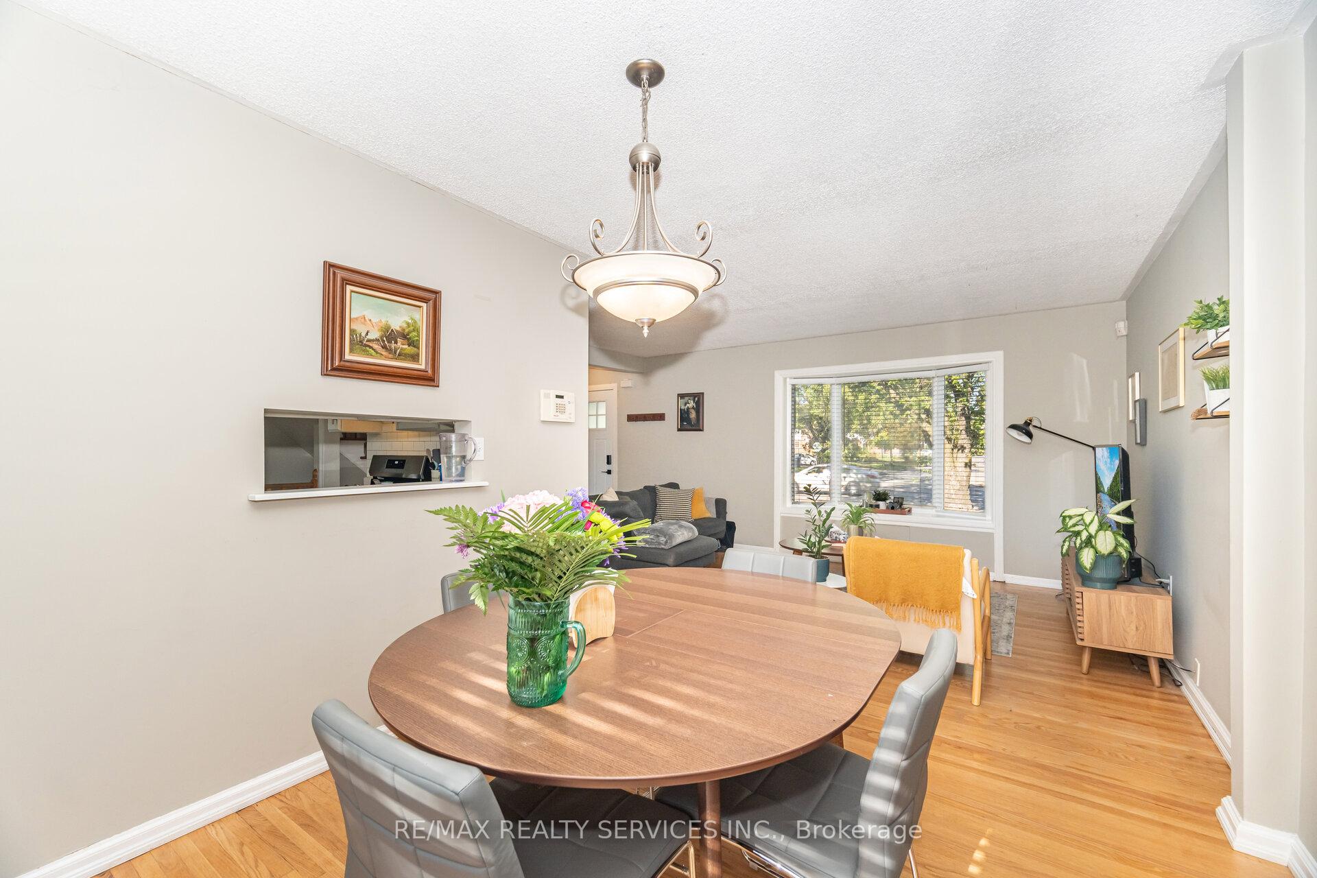 Photo 14 of 85 Eldomar Avenue, Brampton, Brampton East — HOMEH