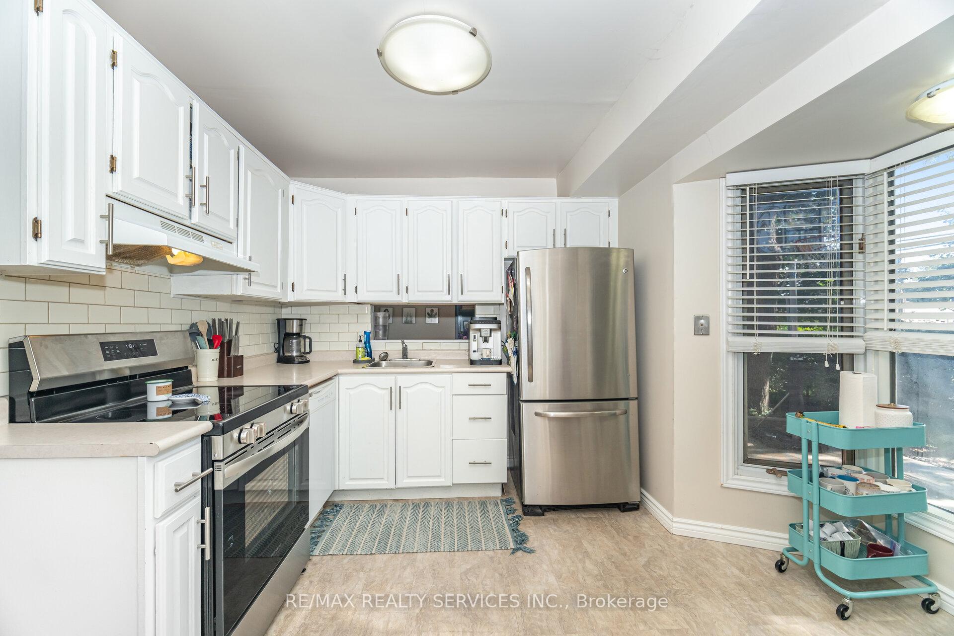 Photo 16 of 85 Eldomar Avenue, Brampton, Brampton East — HOMEH