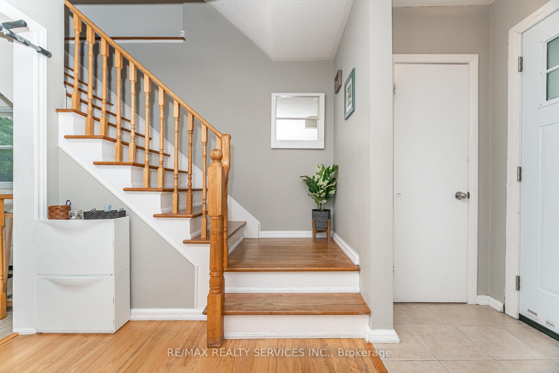 Photo 17 of 85 Eldomar Avenue, Brampton, Brampton East — HOMEH